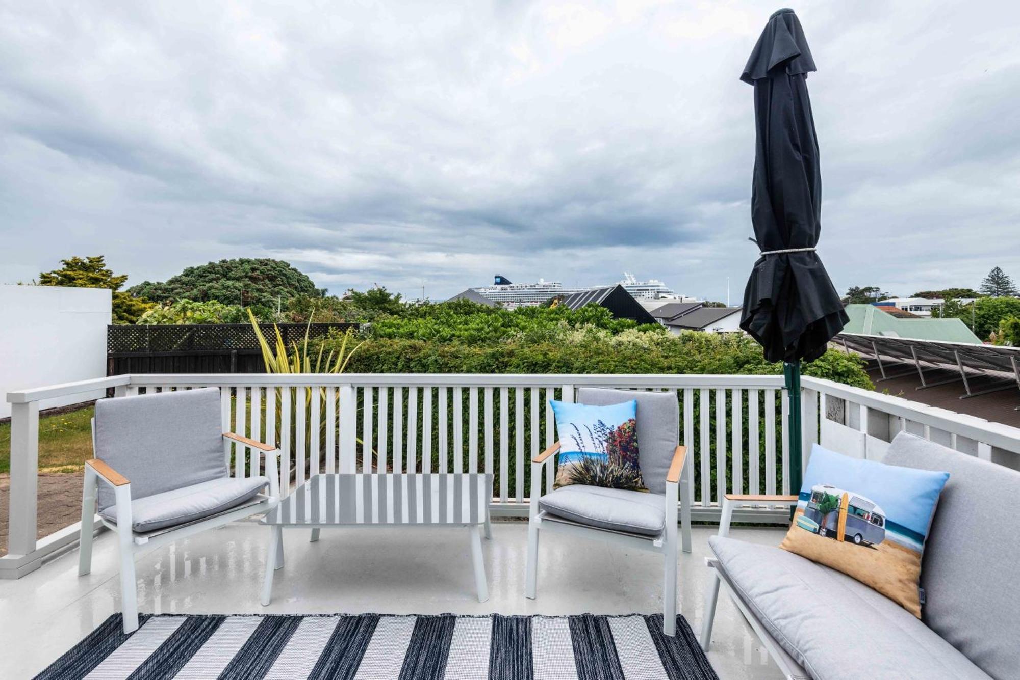 Awesome Beach House On Oceanview Road เมาท์มองานุย ภายนอก รูปภาพ